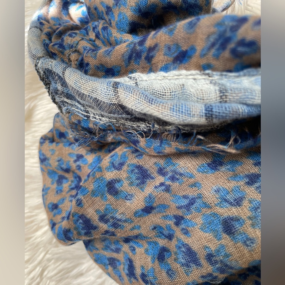 Mudd Infinity Scarf  💙 - Picture 5 of 7